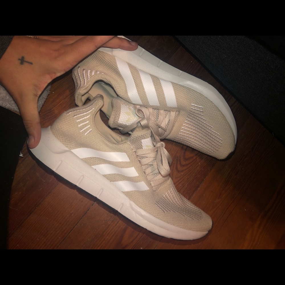 Adidas swift runs
